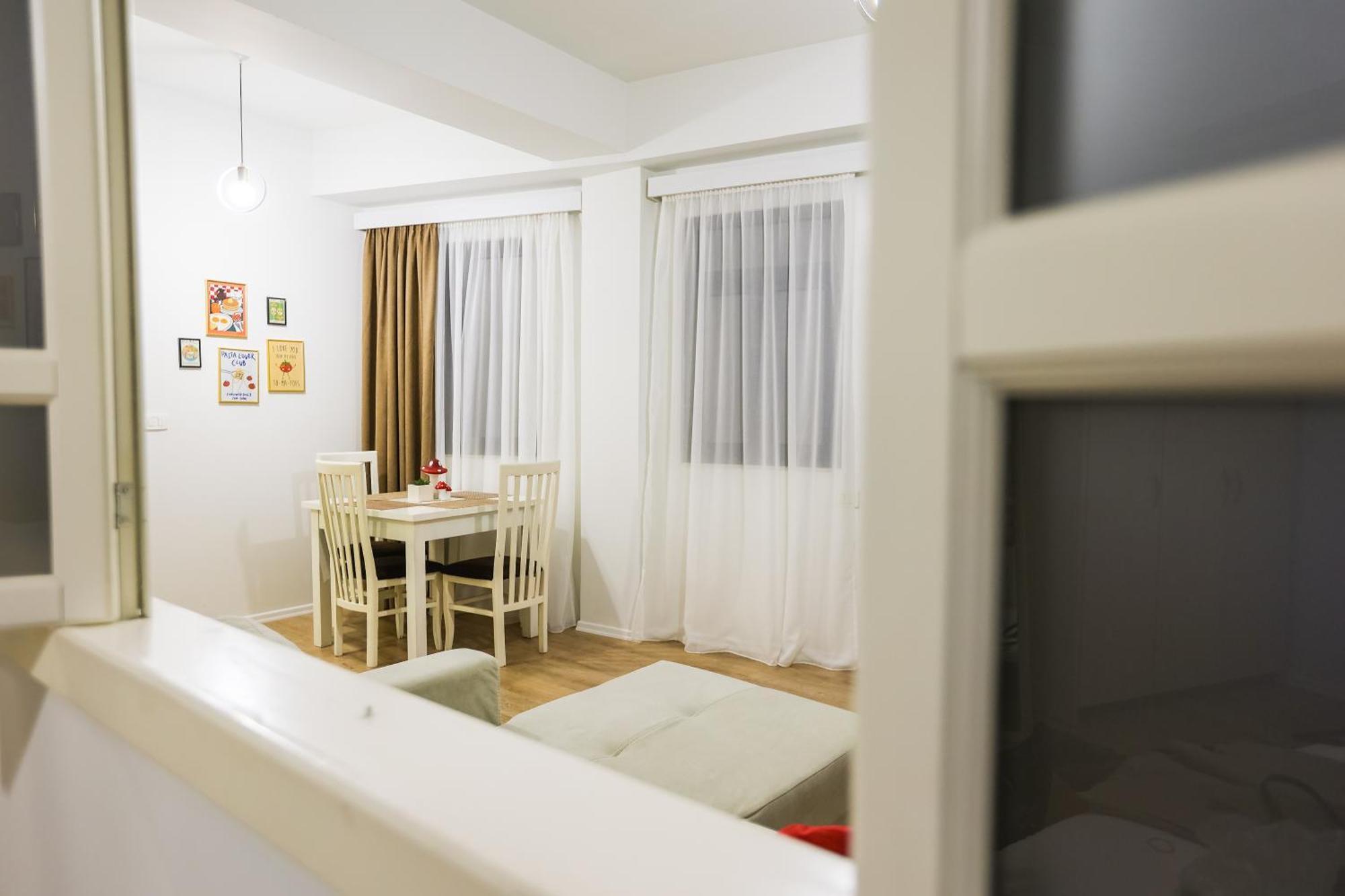 At Bazaar Central Apartment Тирана Экстерьер фото
